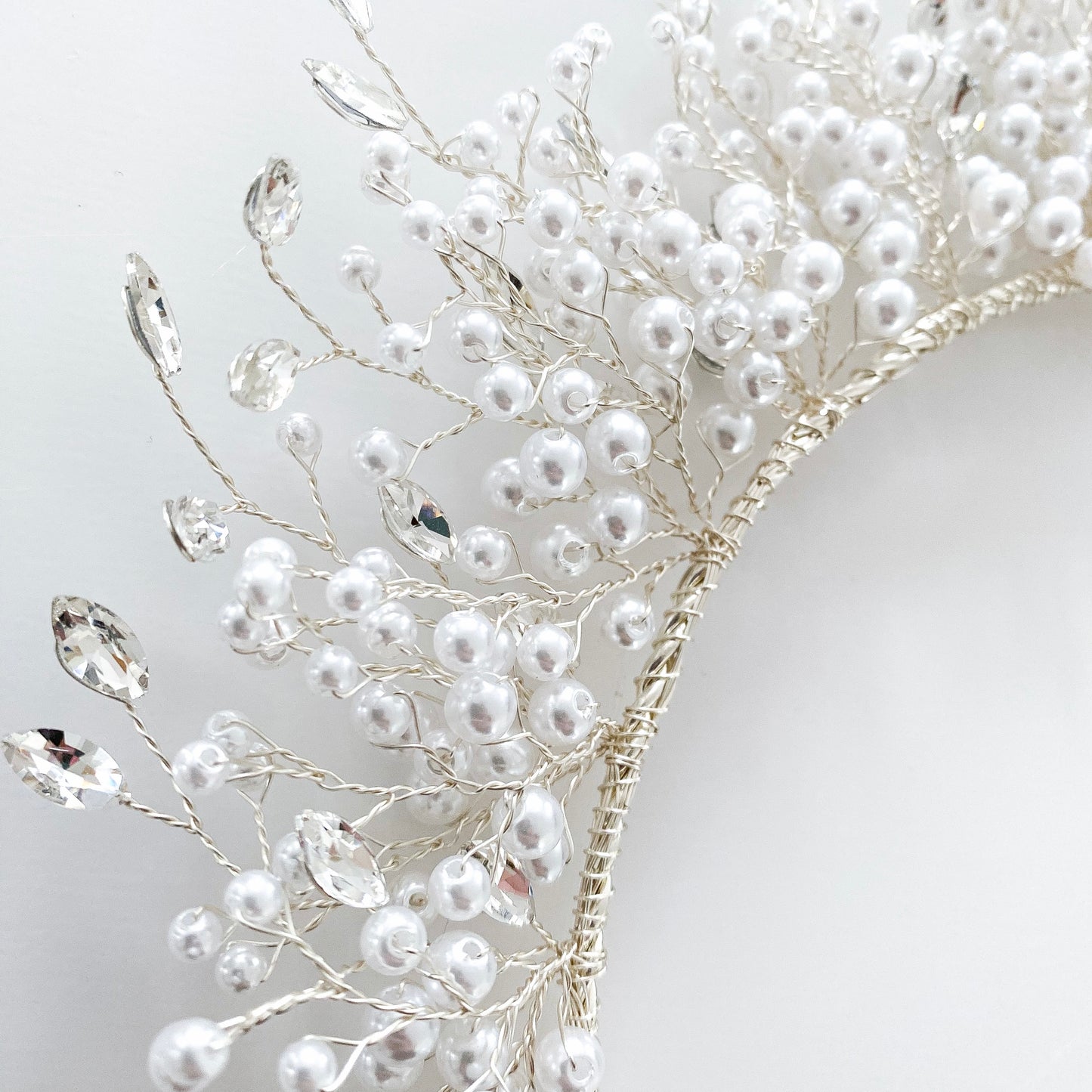 Statement Pearl Spray Crown
