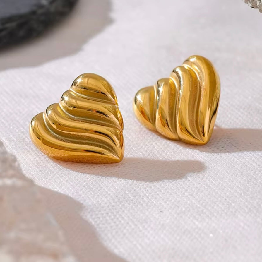 Ridge Heart Gold Earrings