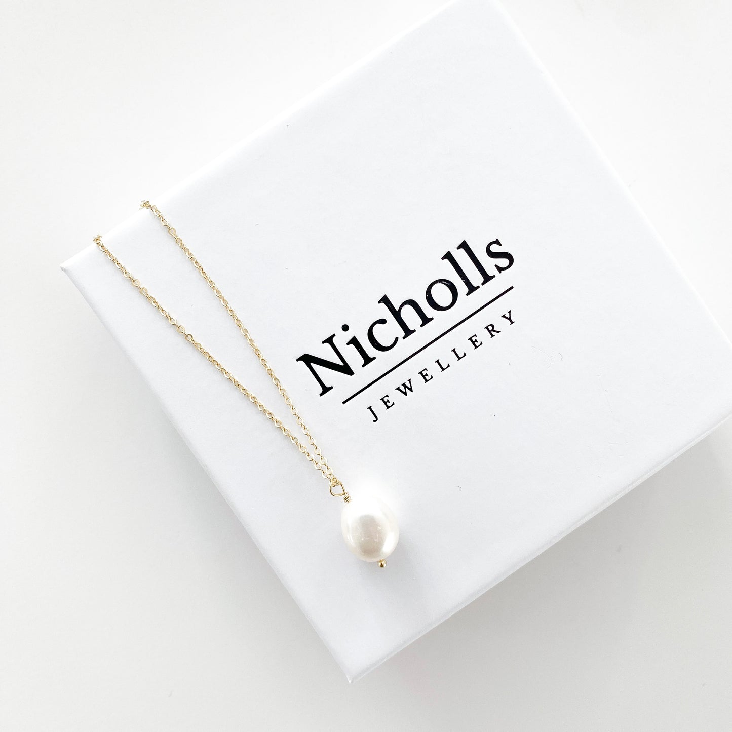 Delicate Gold Pearl Necklace
