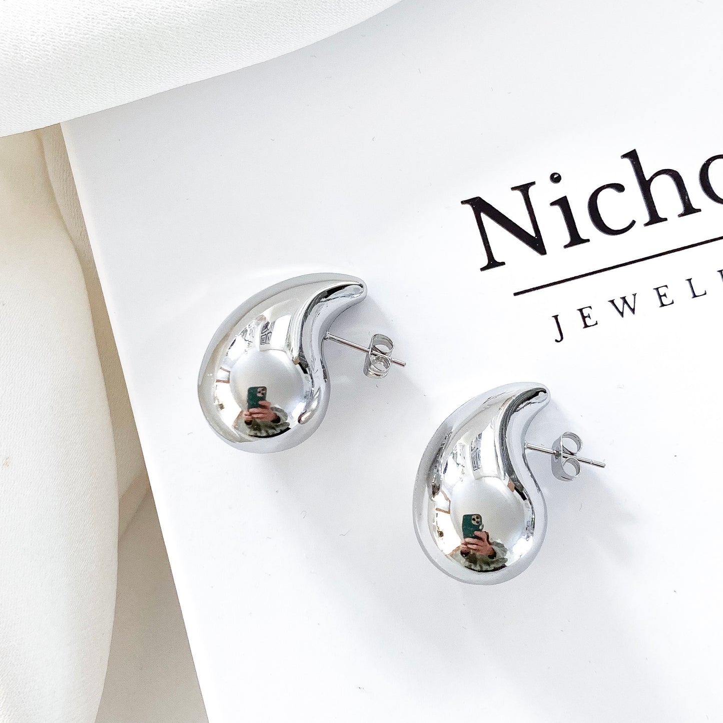 Waterdrop Silver Pointed Earrings