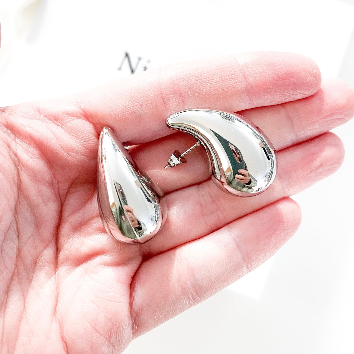 Waterdrop Silver Pointed Earrings