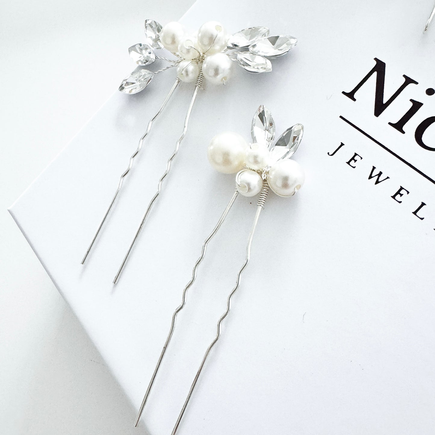 Pearl & Crystal Bridal Hair Comb with Matching Pins – Wedding Hair Accessory
