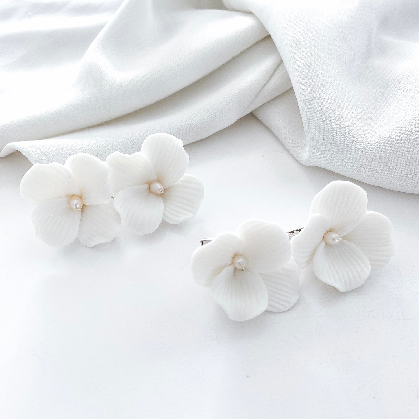 Pretty Porcelain White Flower Clips x 2 set