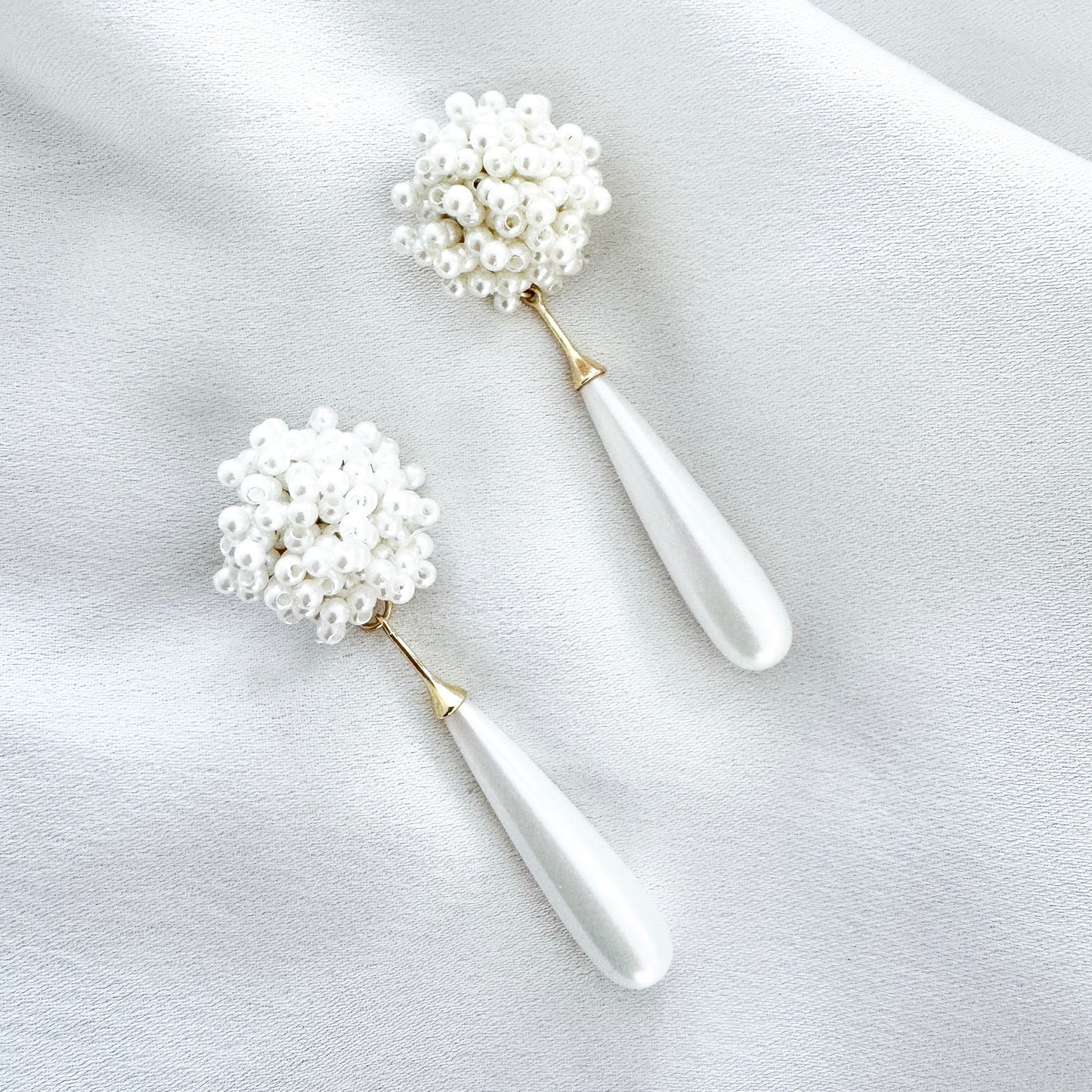 Etta Cluster and Long Elegant Pearl Earrings