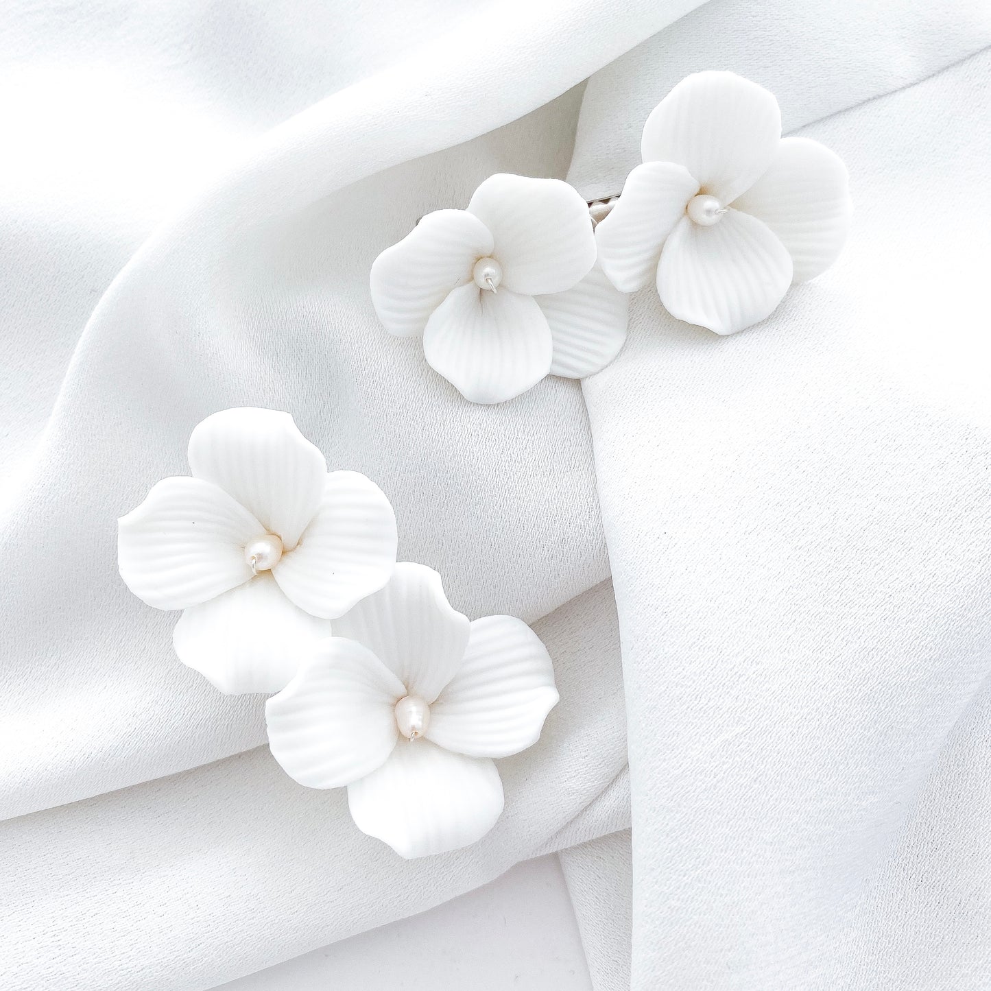 Pretty Porcelain White Flower Clips x 2 set