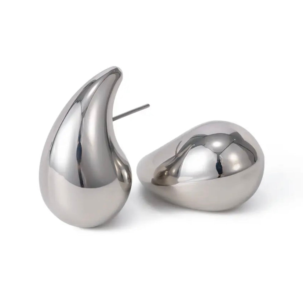 Waterdrop Silver Pointed Earrings