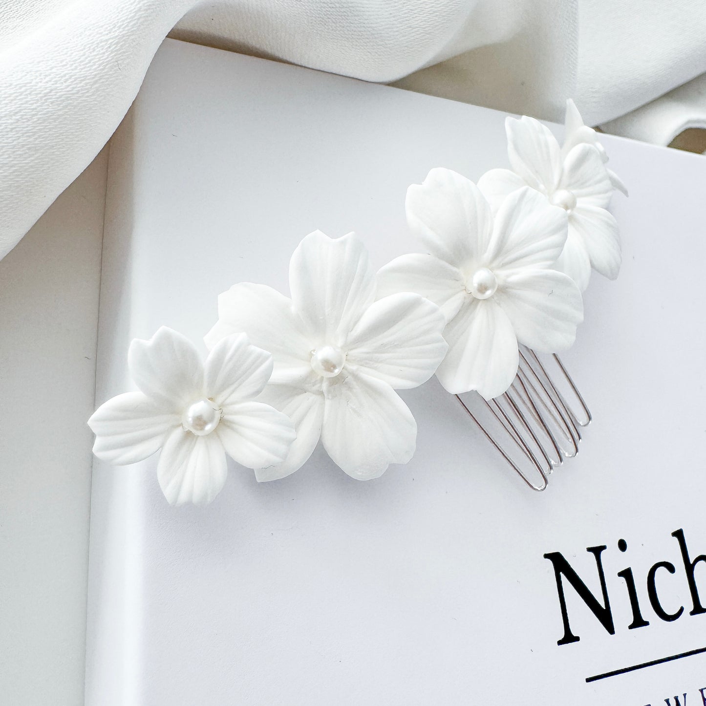 Daisy Flower Polymer Clay Lightweight Bridal Wedding Comb