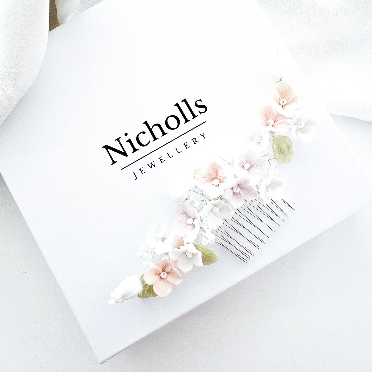 Pastel Colour Porcelain Flower Comb