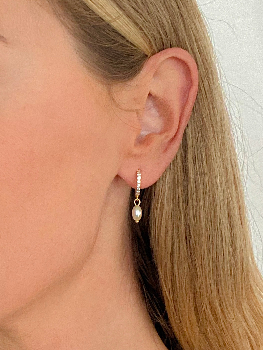 Dainty Pearl and Crystal Huggies