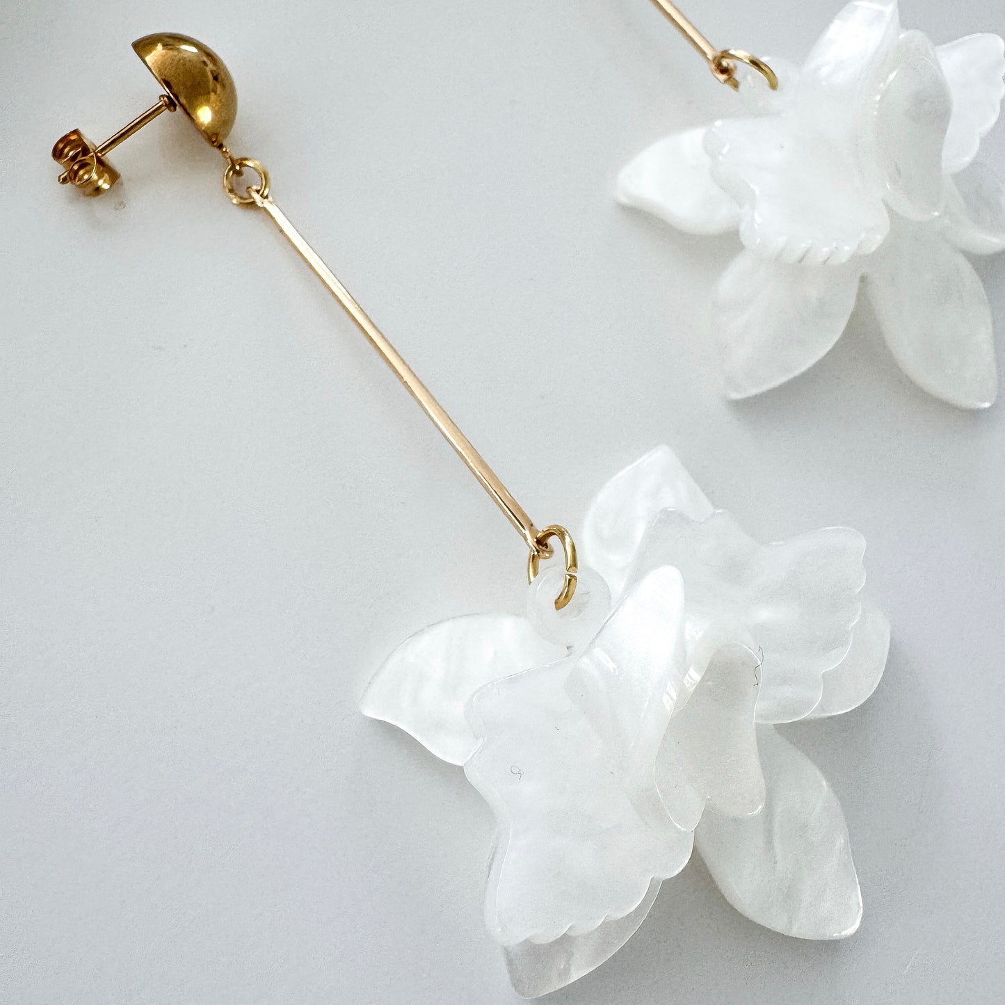 Francoise White Flower Earrings