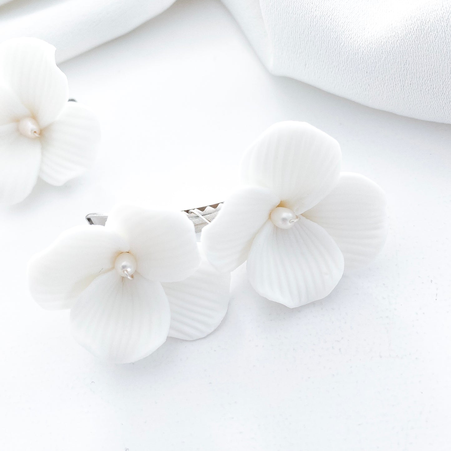 Pretty Porcelain White Flower Clips x 2 set