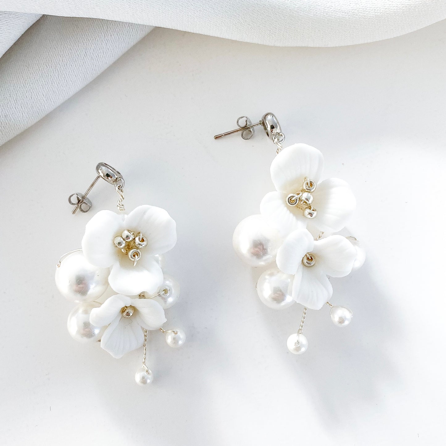 Porcelain Flower and Pearl Spray Earring and Comb Set