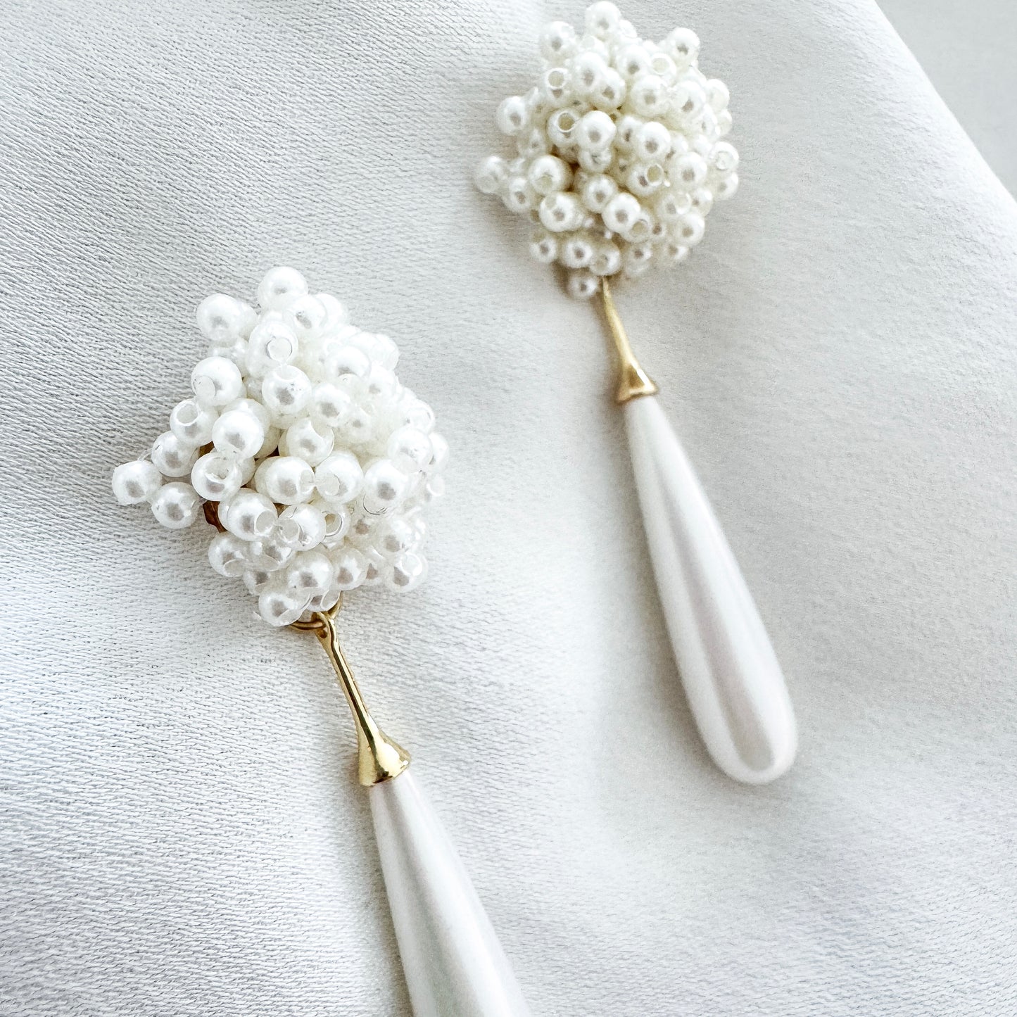 Etta Cluster and Long Elegant Pearl Earrings