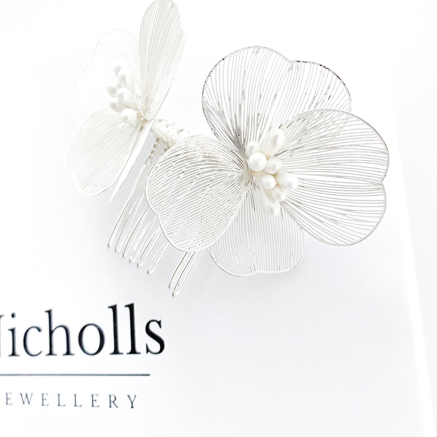 Light Silver Flower Comb