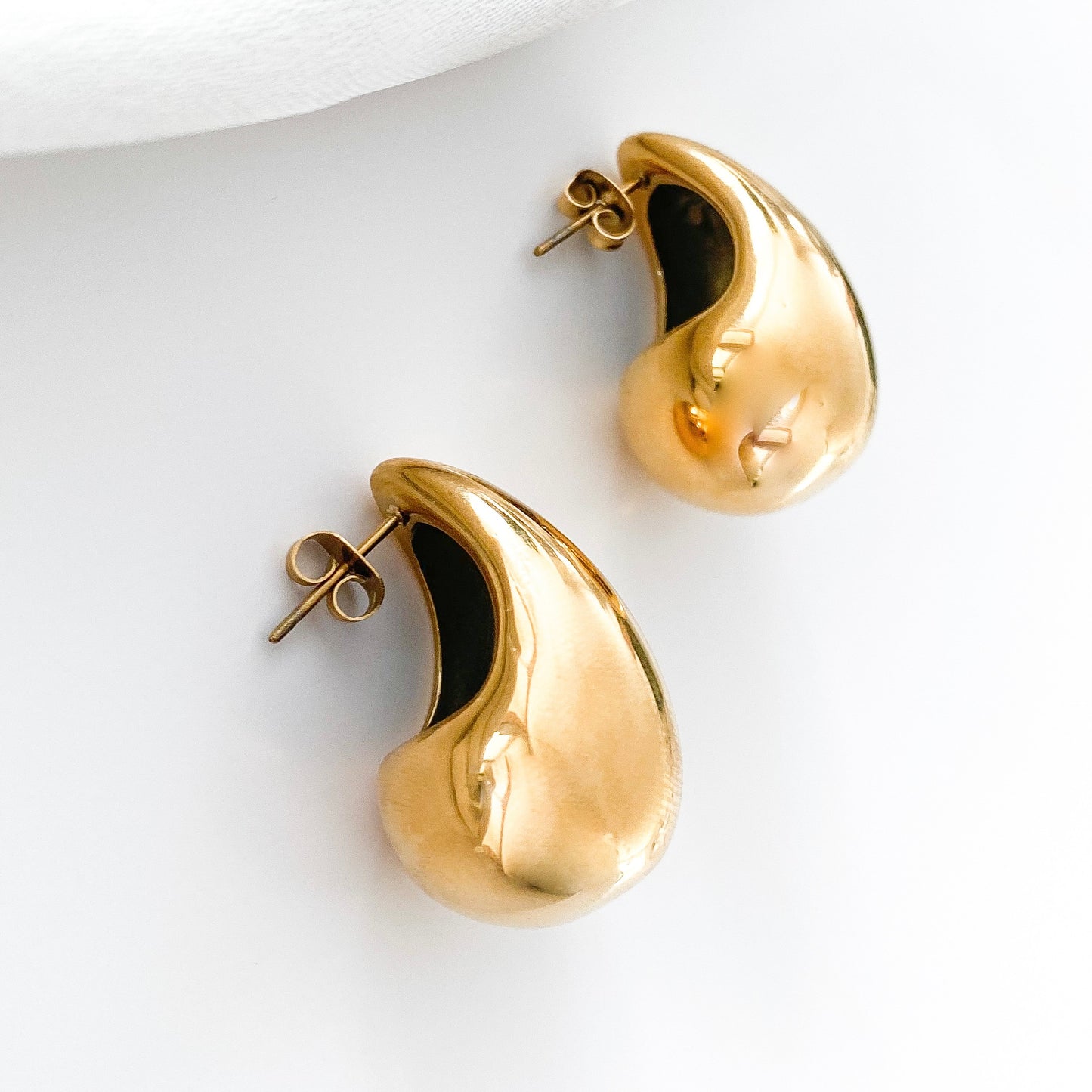 Waterdrop Chunky Smooth Celebrity Earrings