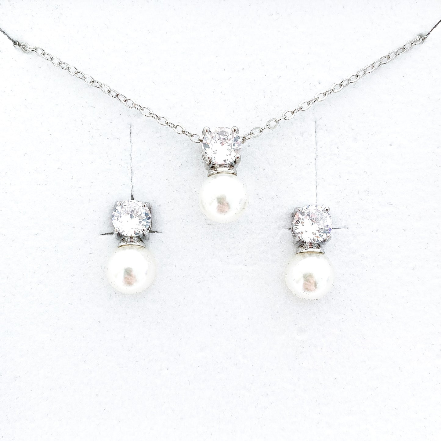 Dainty Pearl and Crystal Set
