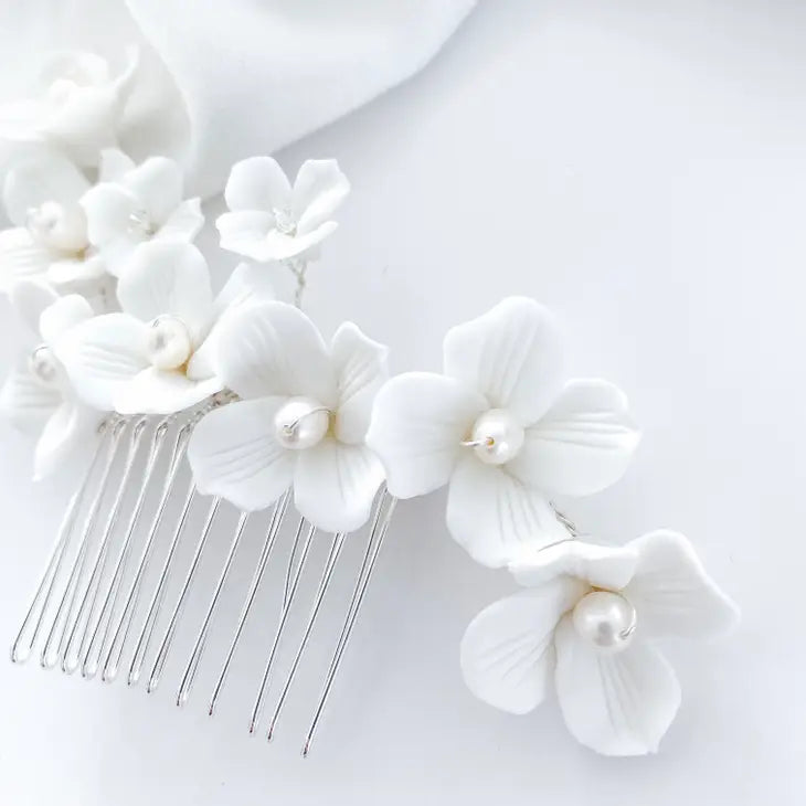 Porcelain White Flower Comb