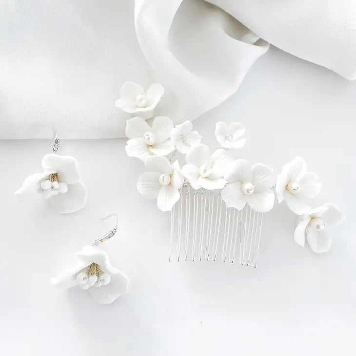 Porcelain White Flower Comb