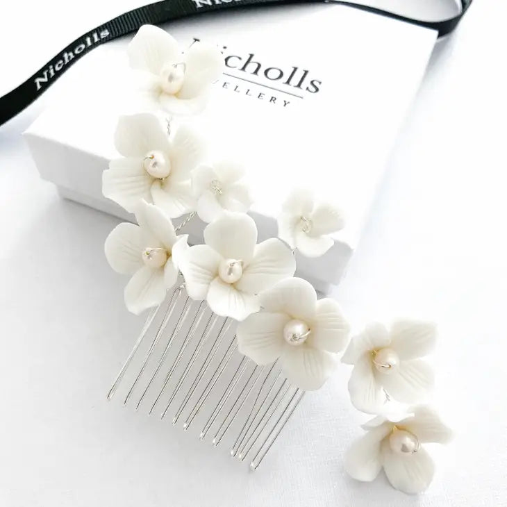 Porcelain White Flower Comb