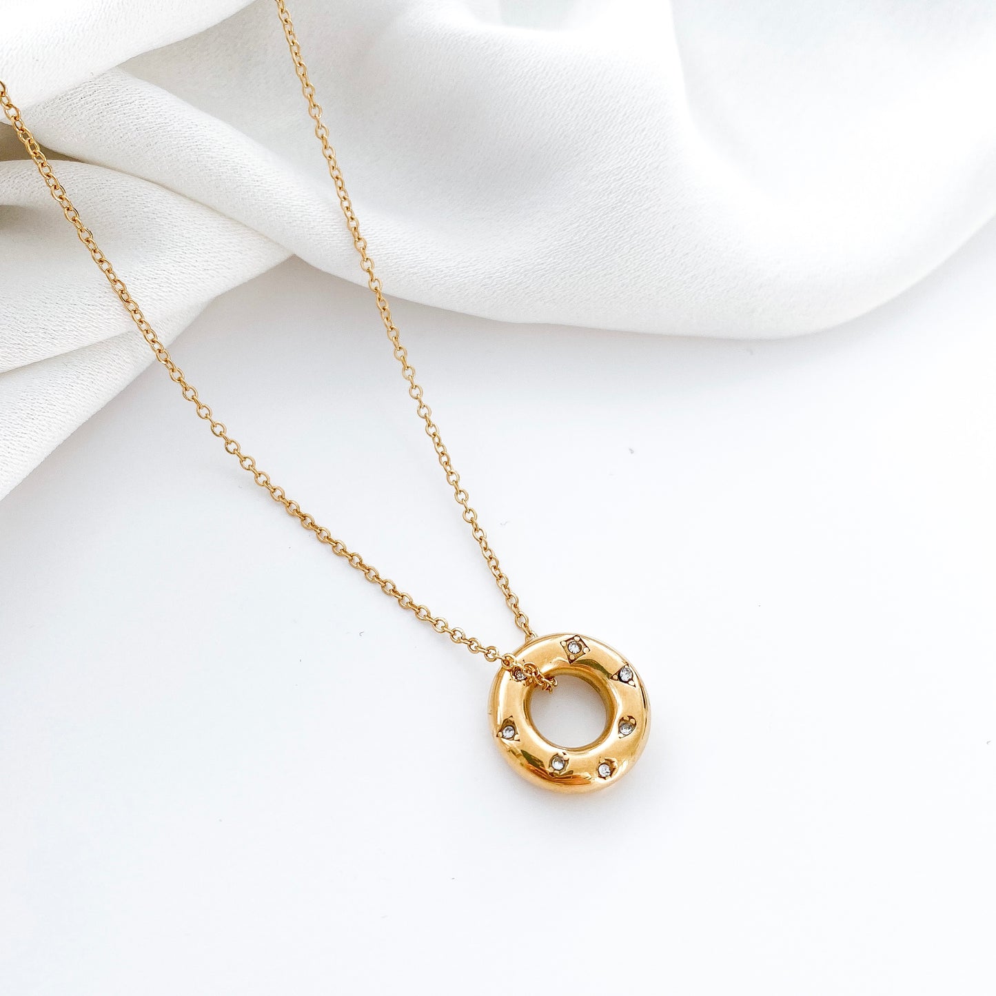 Crystal Gold Chunky Circle Necklace