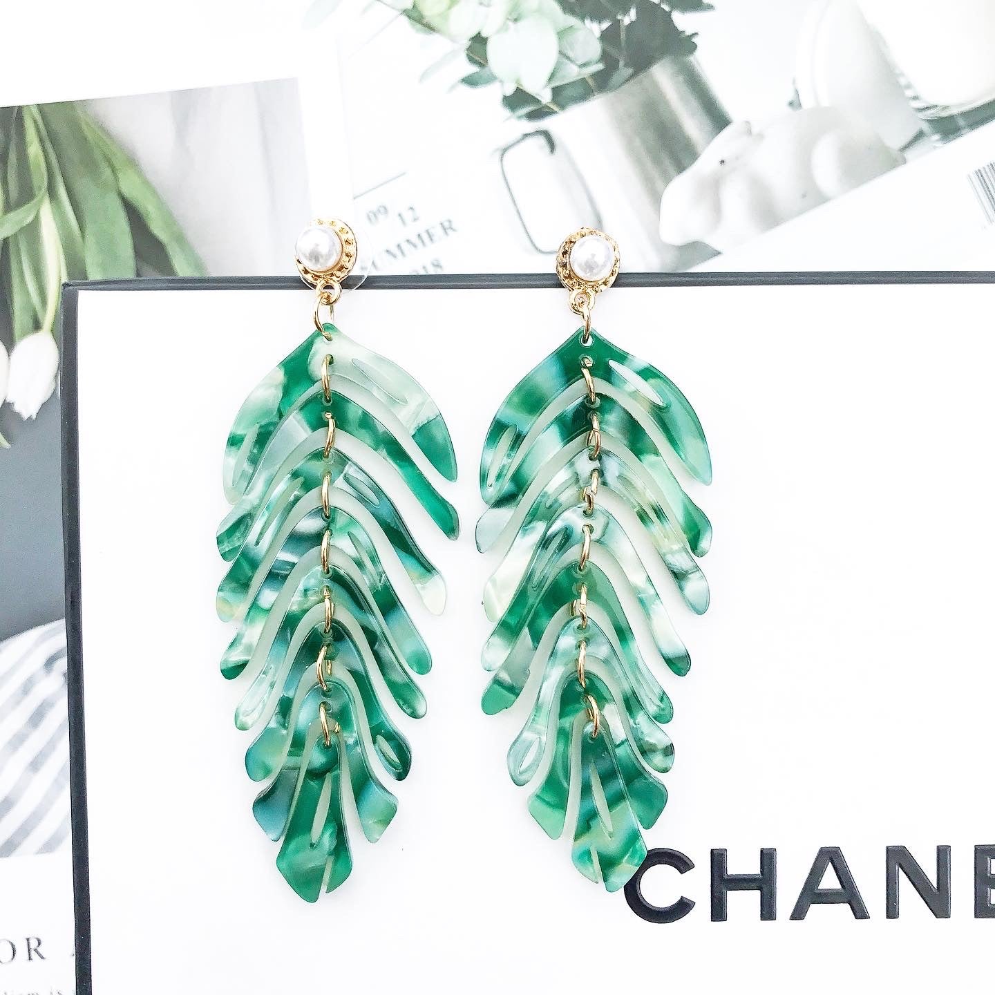 Feather Leaf Green Earrings