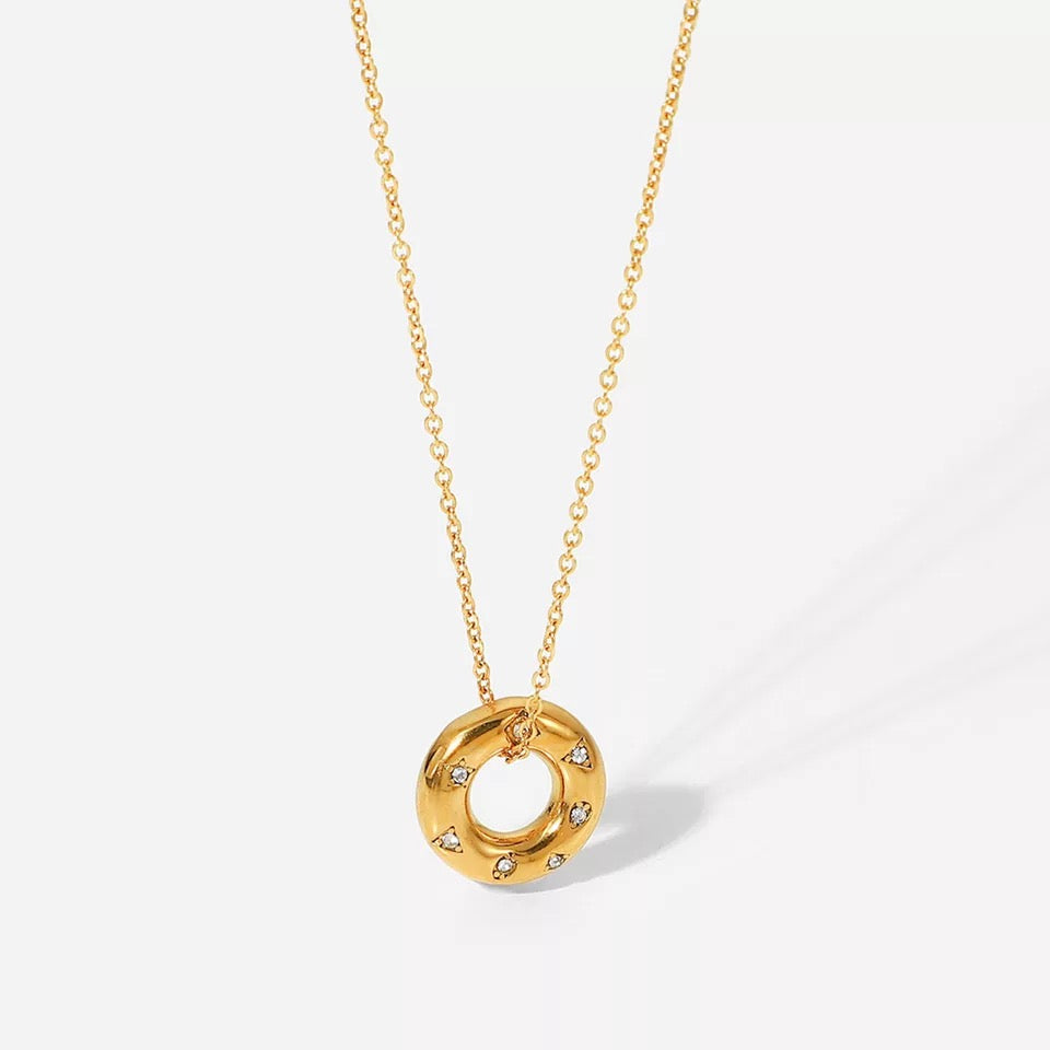 Crystal Gold Chunky Circle Necklace
