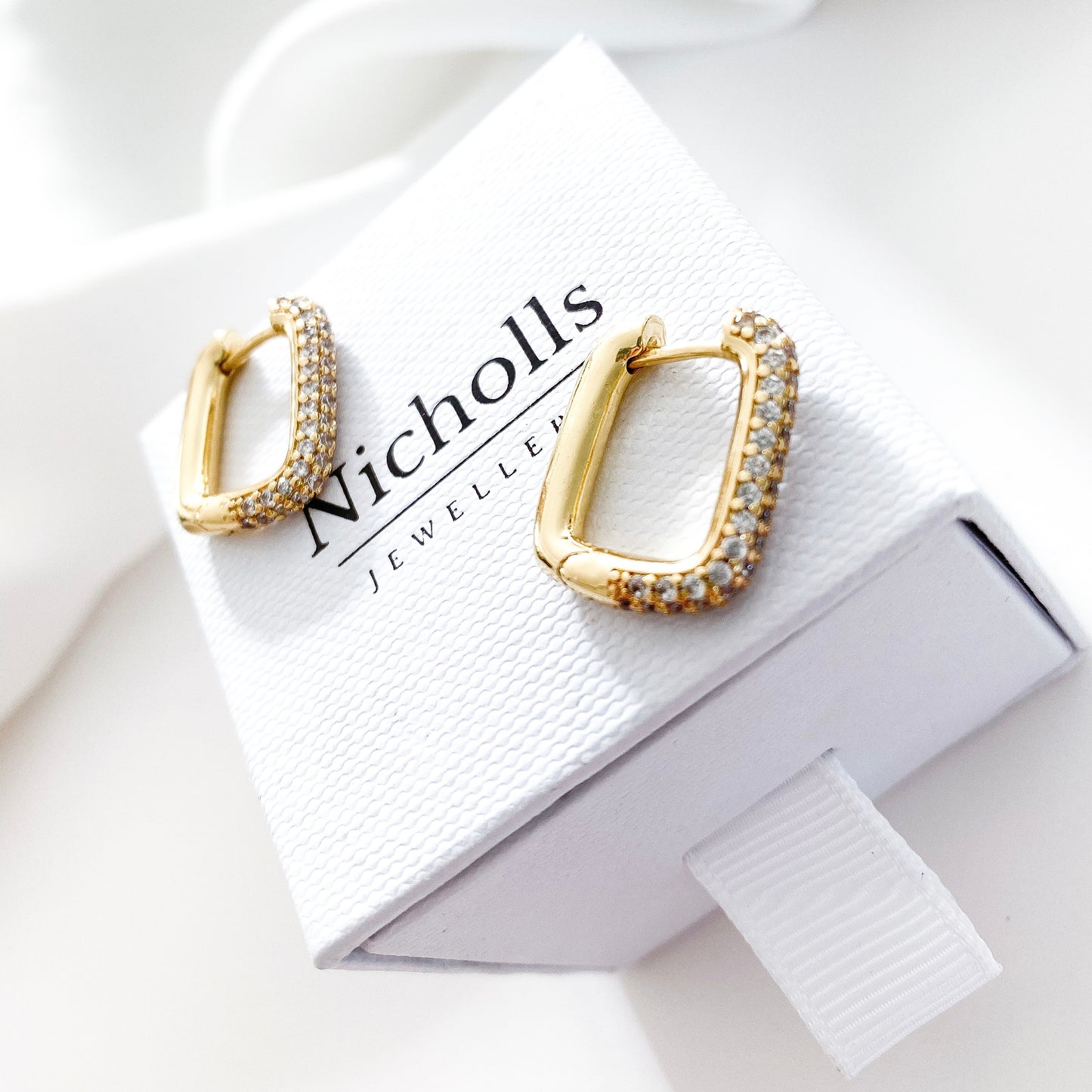 Loop Crystal Earrings Gold