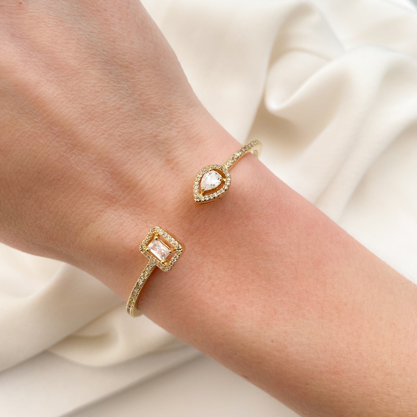Olivia Gold Bangle