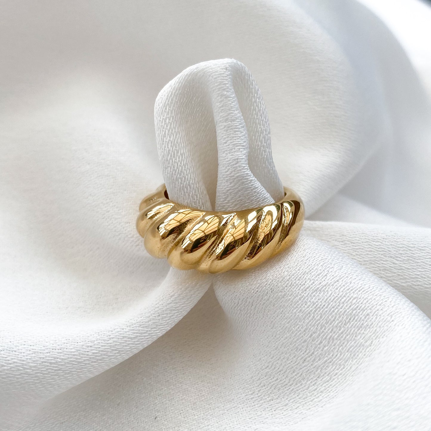 Croissant Ring