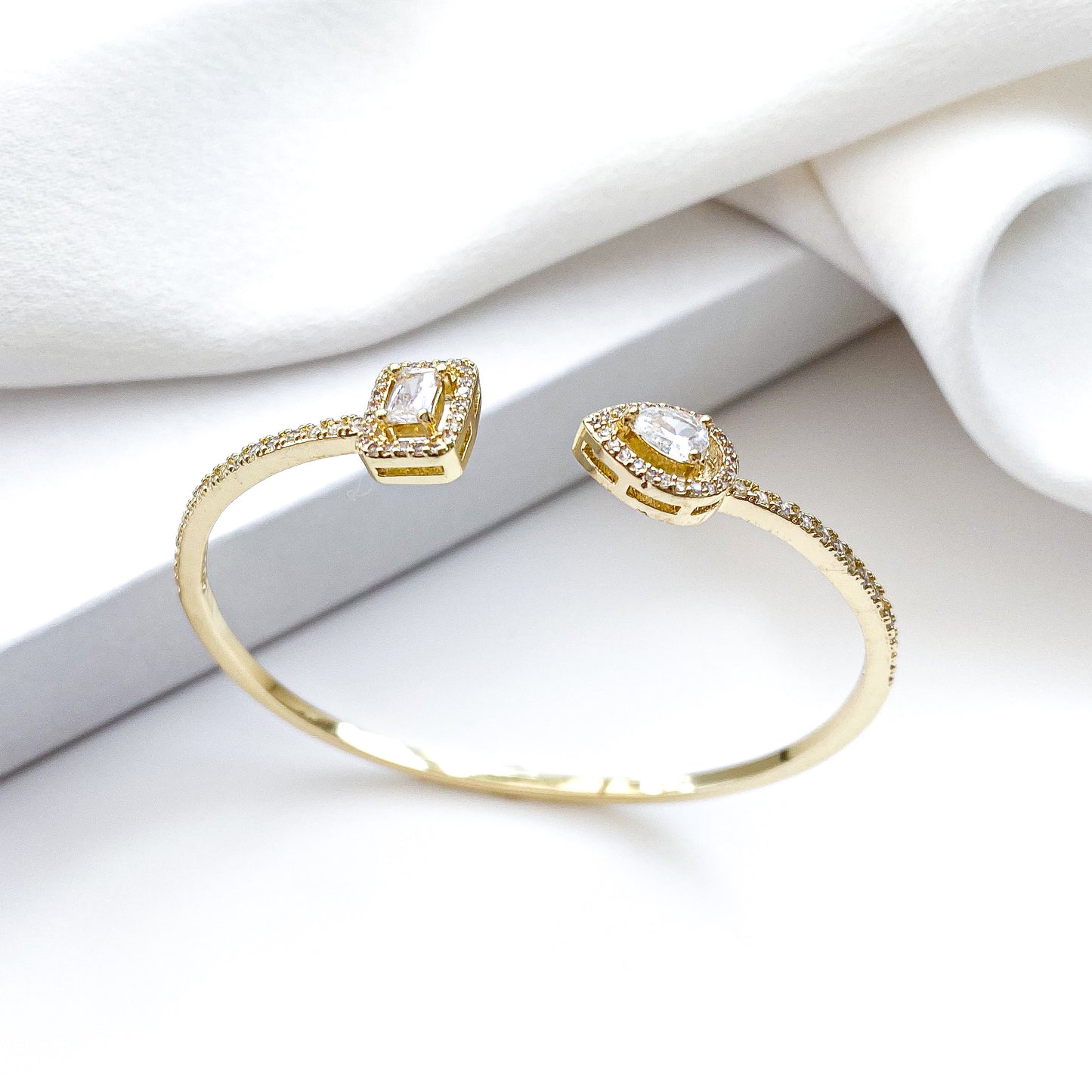 Olivia Gold Bangle