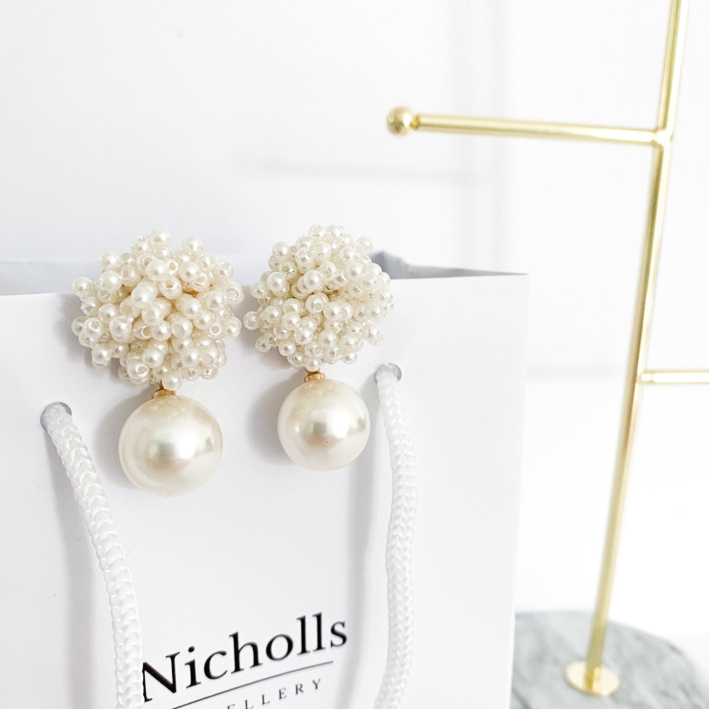 pearl earrings, cluster pearl earrings, cluster, pearls, wedding, wedding earrings, pearl wedding earrings, unique wedding earrings, lightweight wedding earrings, wedding jewellery, bridesmaid earrings, pearl bridesmaid earrings, pearl jewellery, bridesmaid jewellery, bride earrings, bridal earrings, bridal pearl earrings