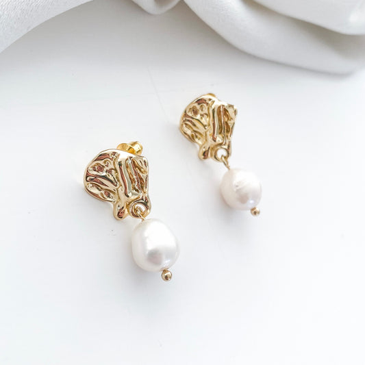 Vintage Irregular Gold Leaf Pearl Earrings