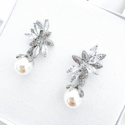 Glamourous Cubic Zirconia Crystal and Pearl Dangle Earrings