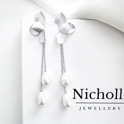 Silver Folded Flower Chain and Dainty Teardrop Pearl Earrings