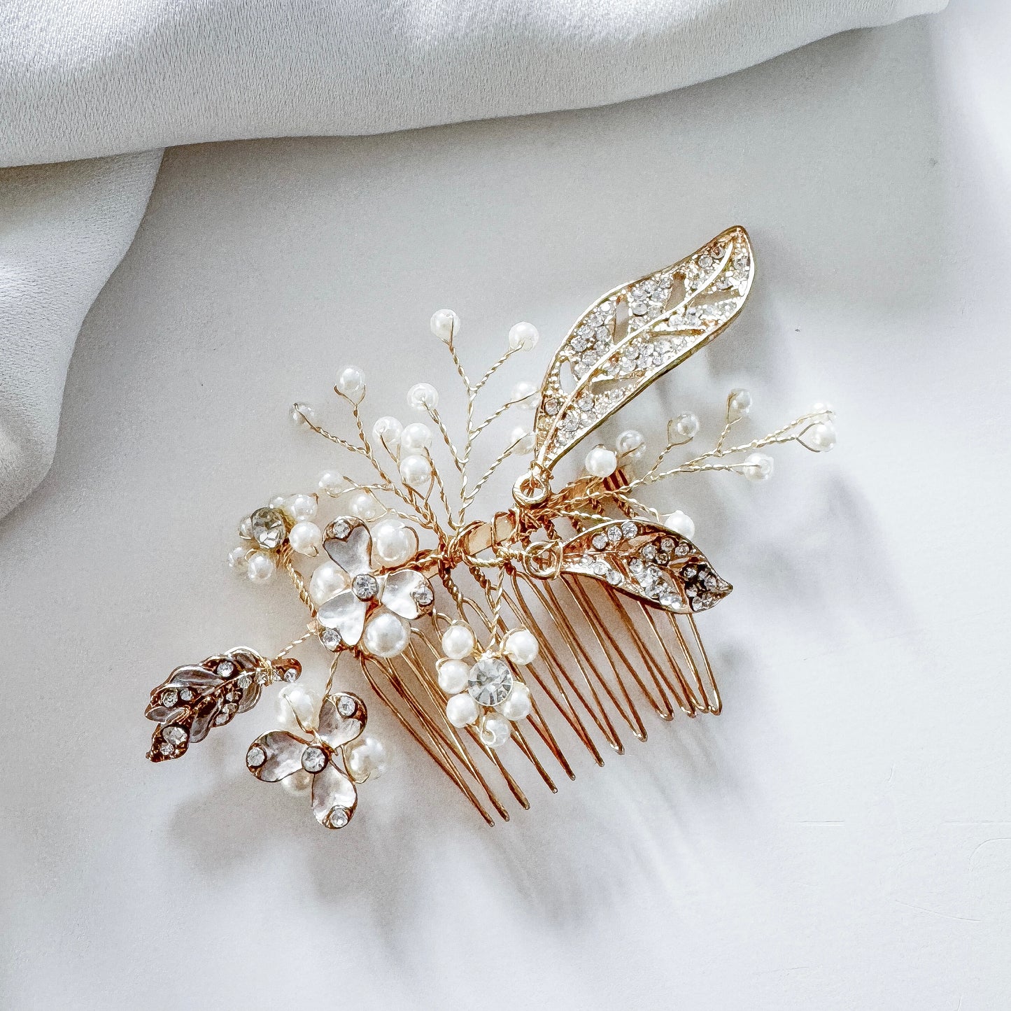Gold Metal Rhinestone Crystal Leaf and Scatter Pearl Comb
