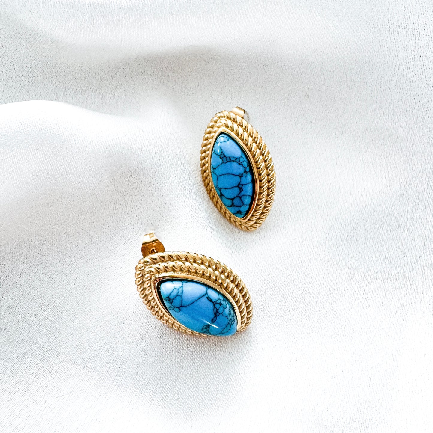 Oval Diamond Shape Blue Stone 18k Gold Earrings