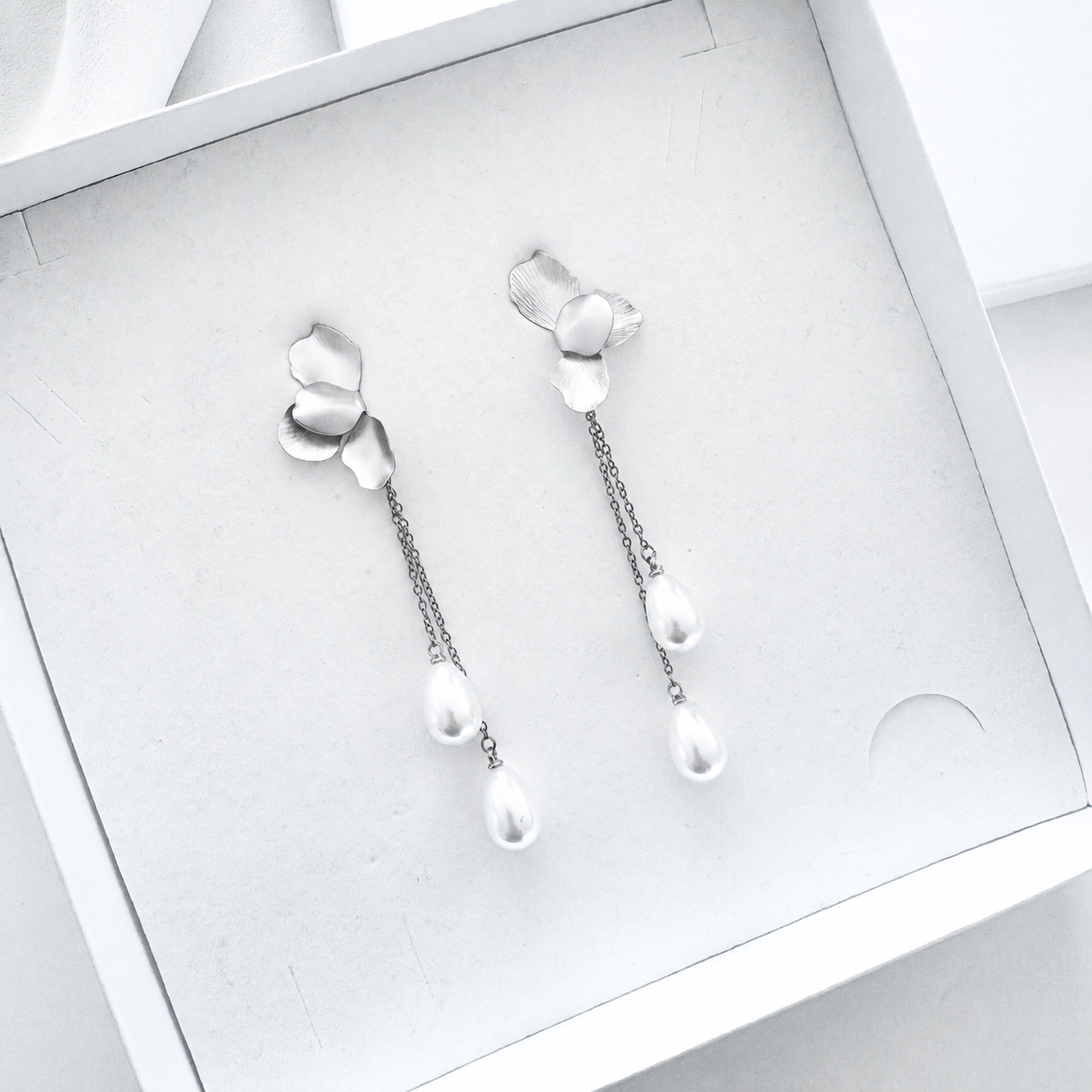 Silver Folded Flower Chain and Dainty Teardrop Pearl Earrings