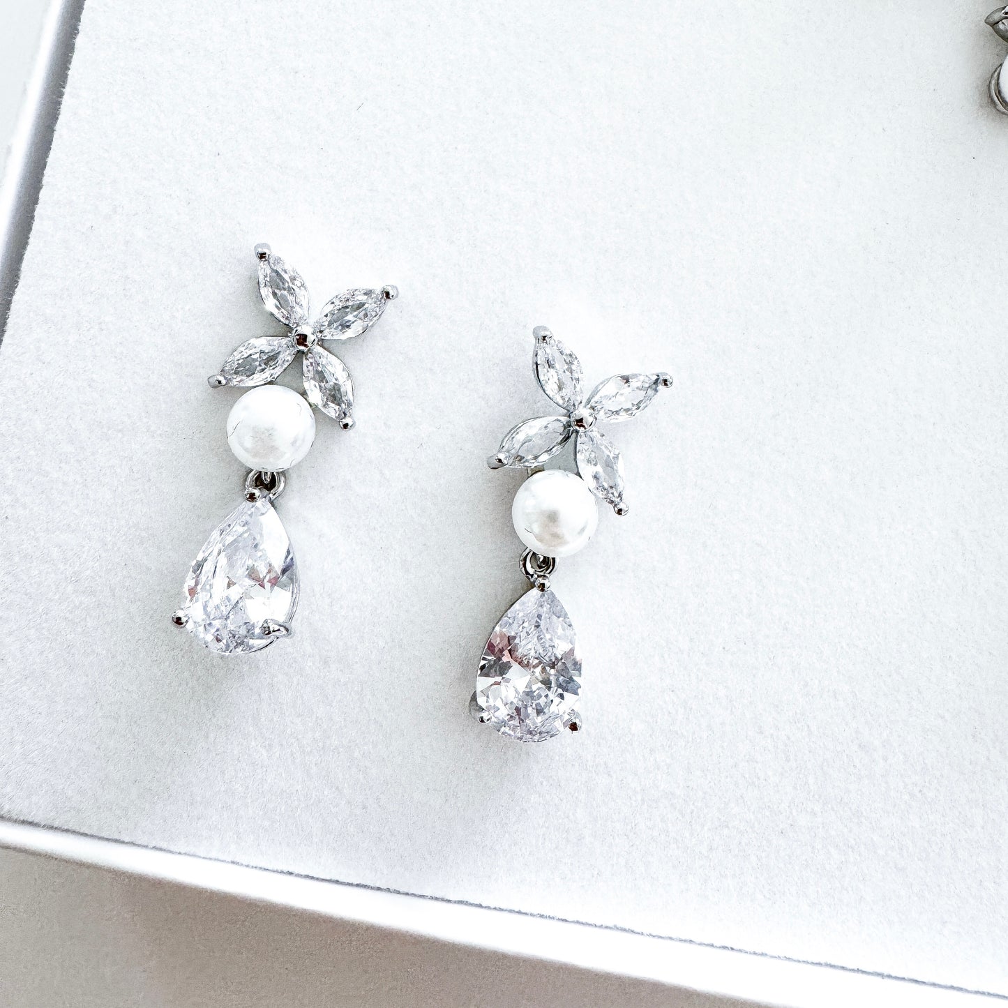 Cubic Zirconia & Pearl Bridal Necklace and Earrings Set – Romantic Wedding Jewellery