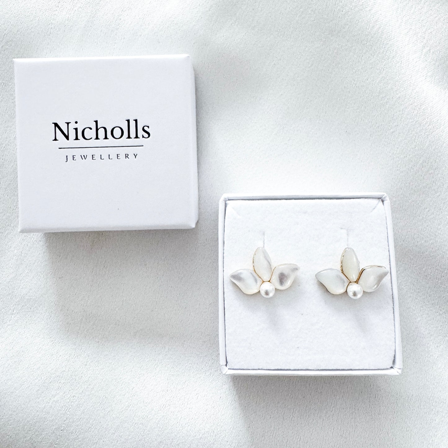 Romantic Three Petal Dainty Flower Studs