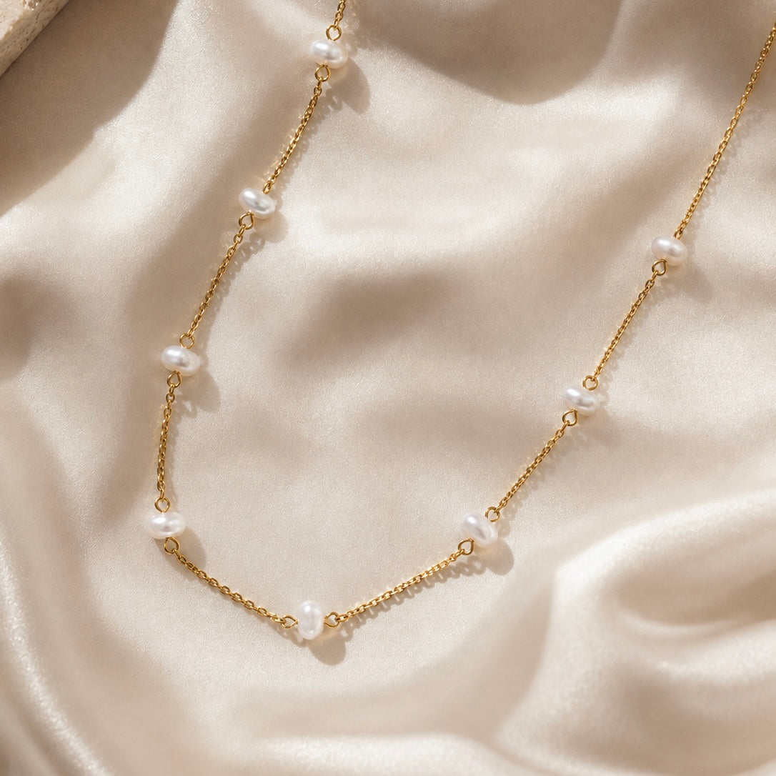 Delicate Freshwater Pearl Necklace | 18k Gold Pearl Necklace