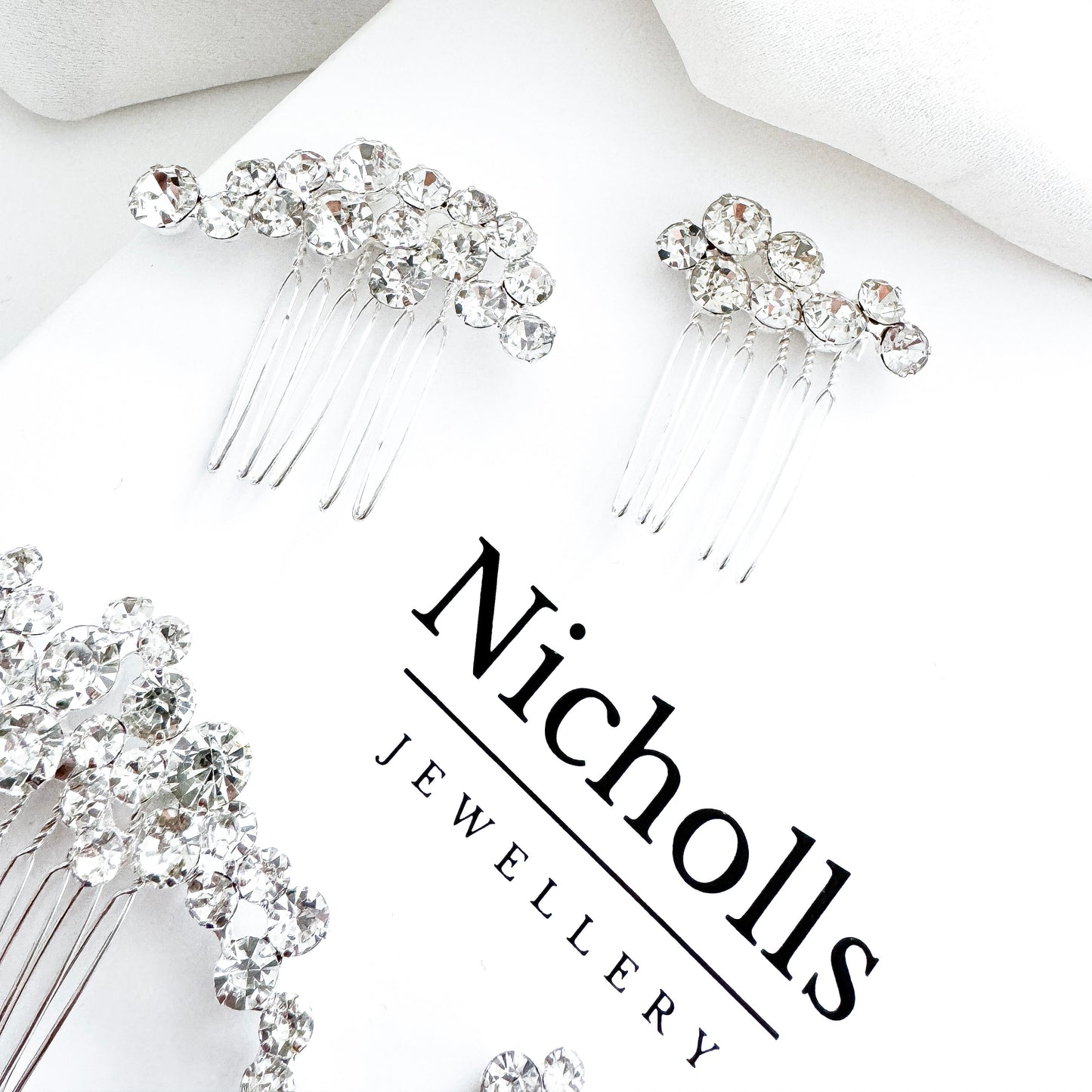 Bridal Rhinestone Hair Comb & Pins Set – Glamorous Wedding Hair Accessories