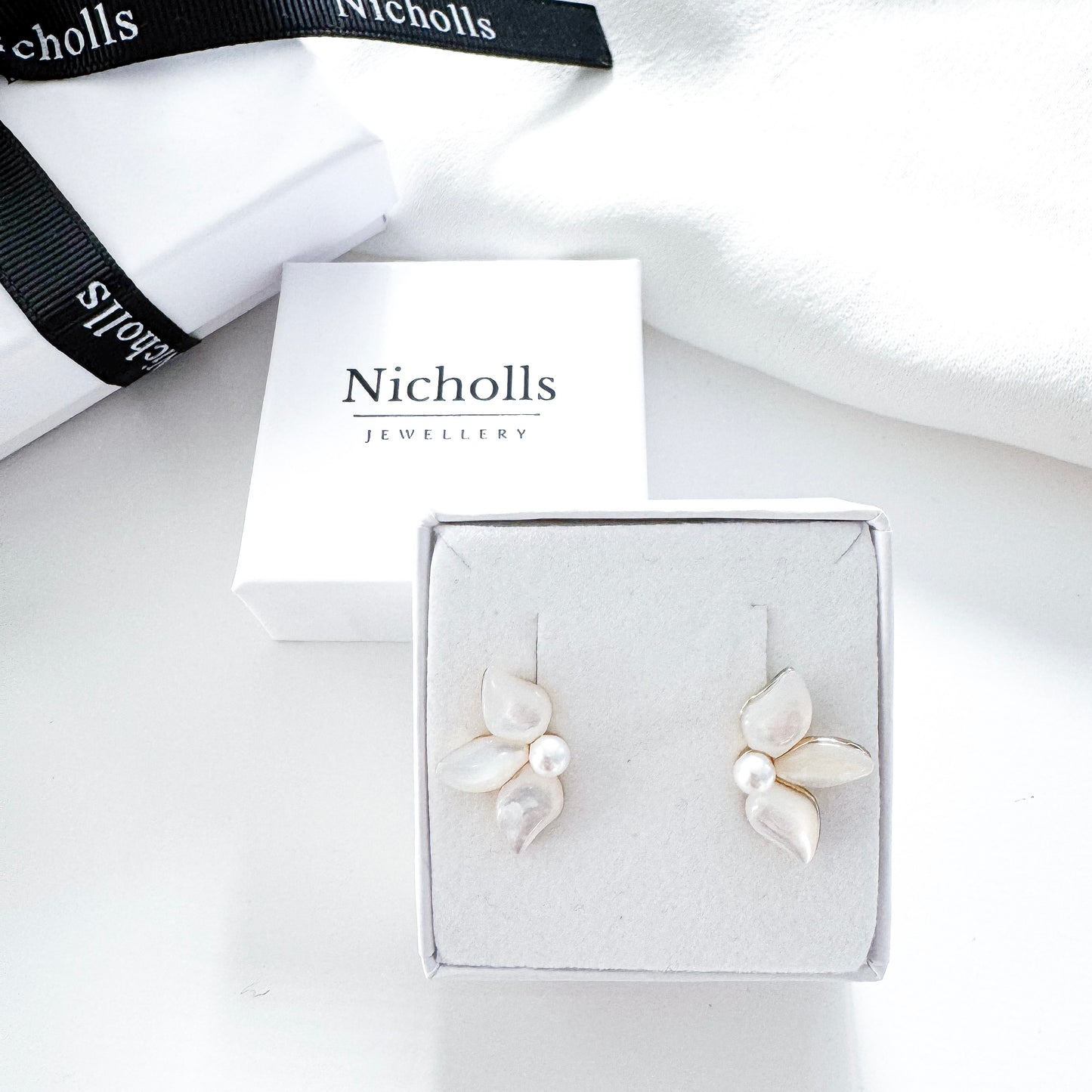 Romantic Three Petal Dainty Flower Studs