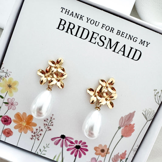 Gold Daisy & Teardrop Pearl Bridesmaid Earrings | Thank You Bridesmaid Gift