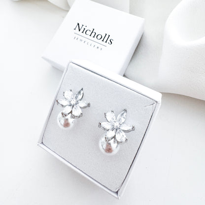 Bonita Pearl & Crystal Earrings