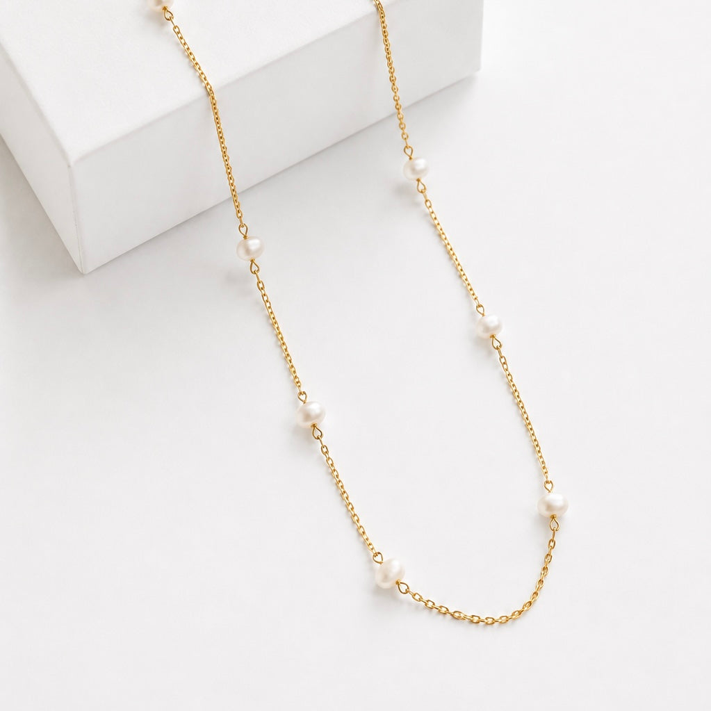 Delicate Freshwater Pearl Necklace | 18k Gold Pearl Necklace