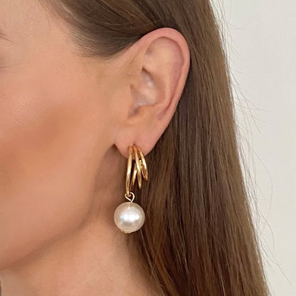 Triple Hoop Gold Earrings with Chunky Pearl