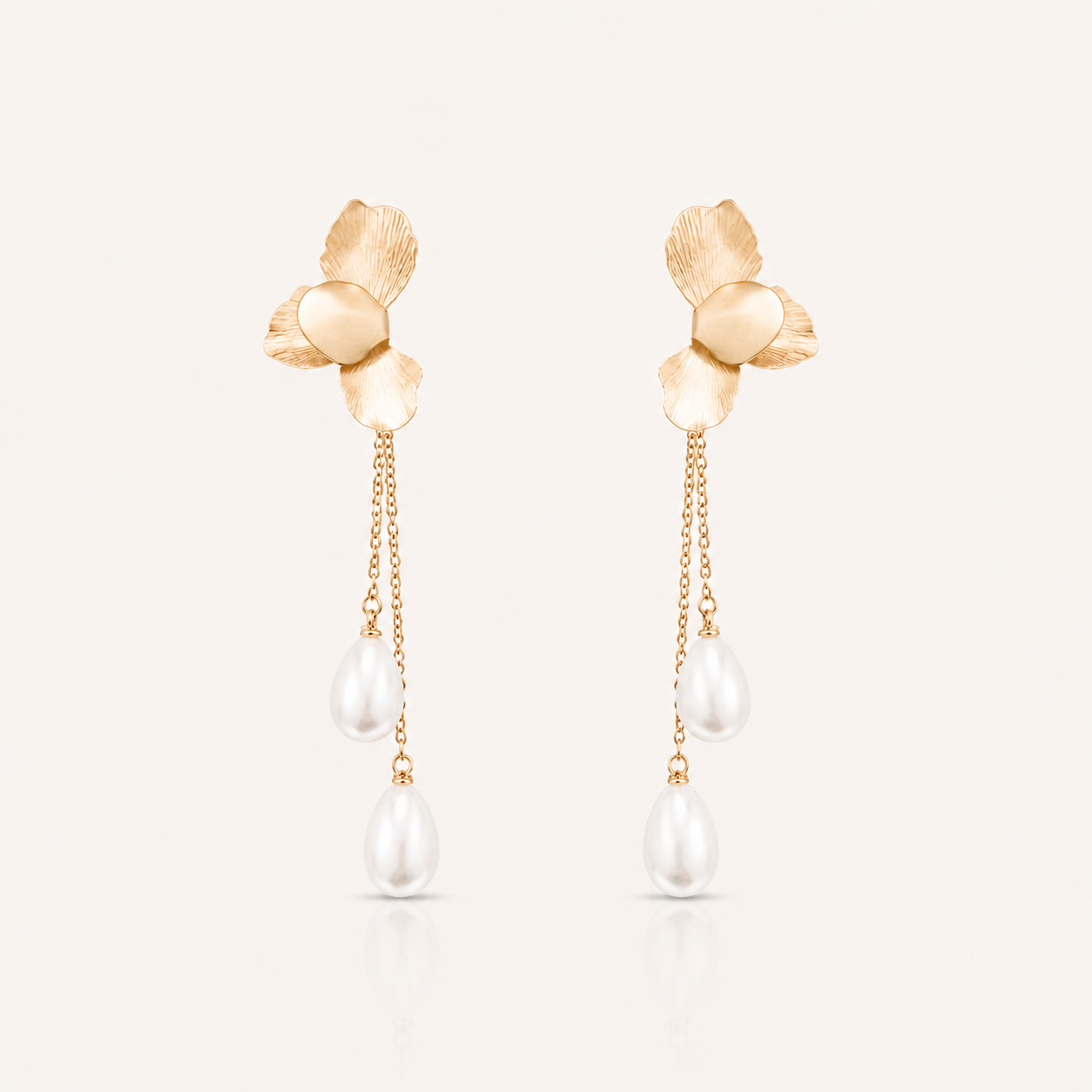 Gold Folded Flower Chain and Dainty Teardrop Pearl Earrings