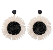 Load image into Gallery viewer, Boho Woven Black and White Sunflower
