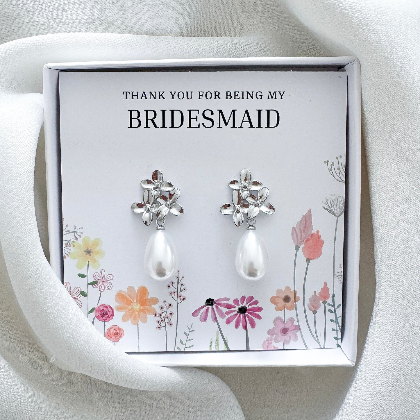 Silver Daisy & Pearl Bridesmaid Earrings | Thank You Bridesmaid Gift
