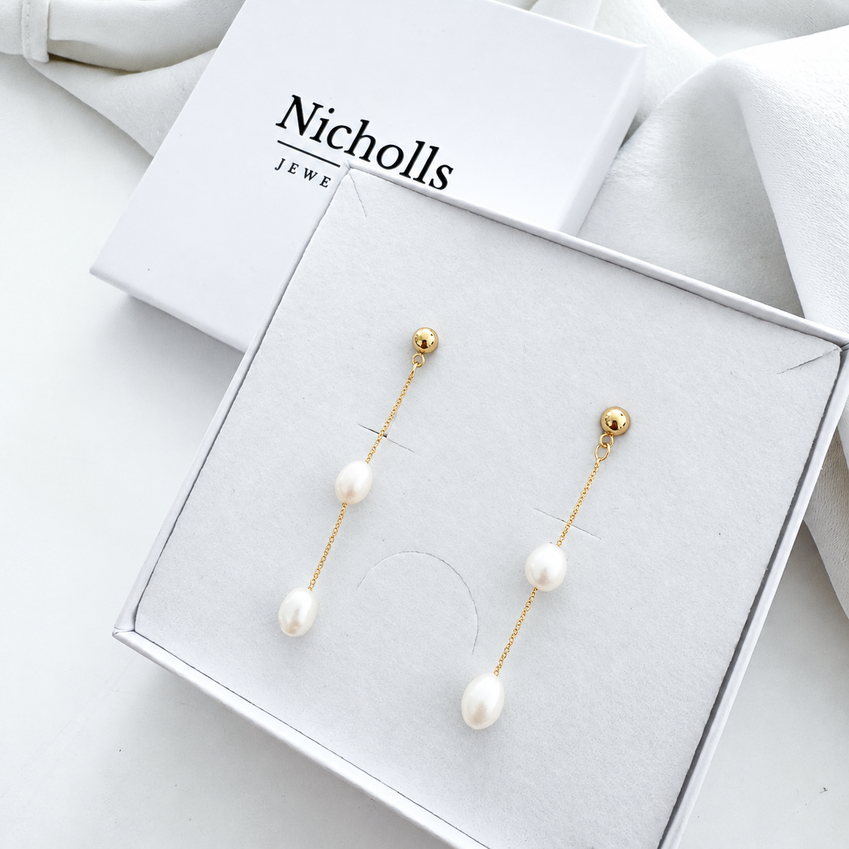 Dainty Gold Freshwater Pearl Drop Earrings